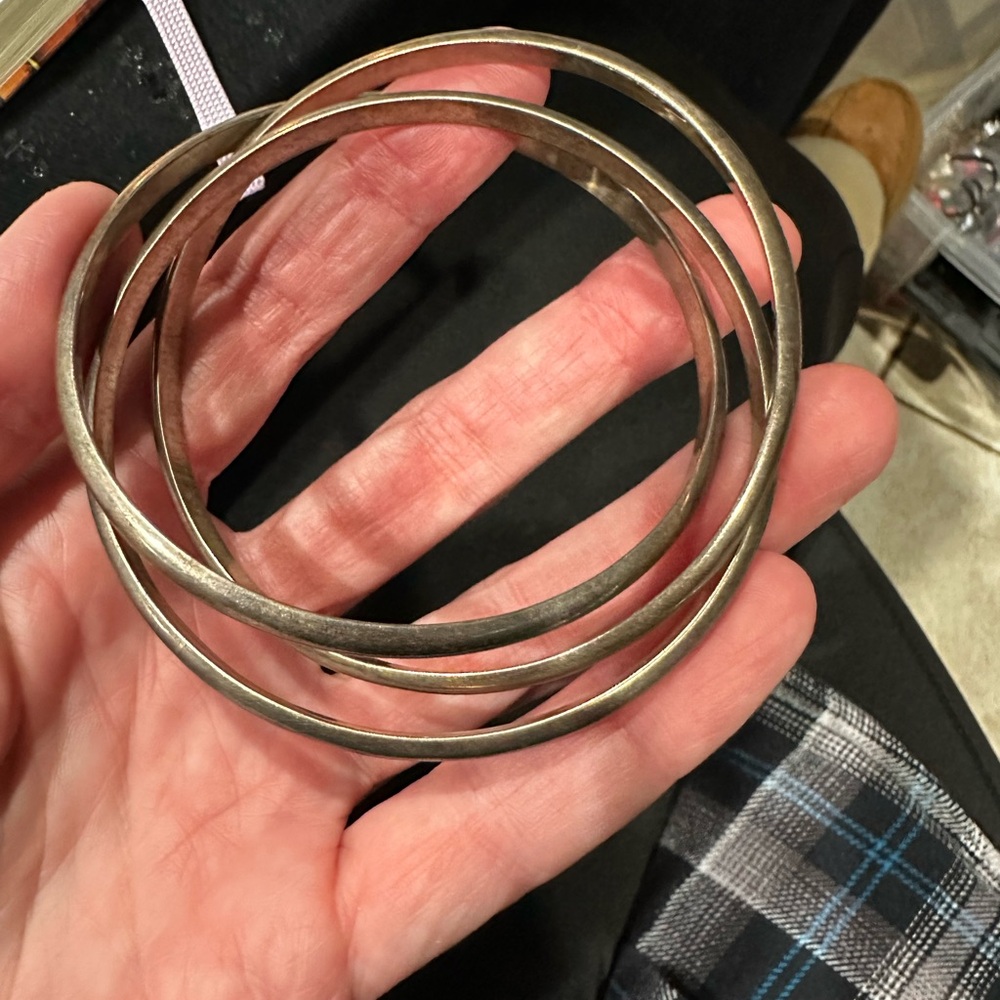 Elegant Silver Bangle Bracelets - image 1